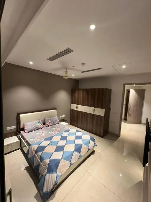 גורגאון Luxury Studios Key8 הודו