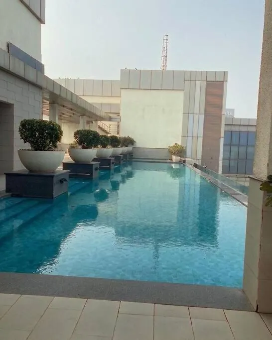 גורגאון Luxury Studios Key8 הודו