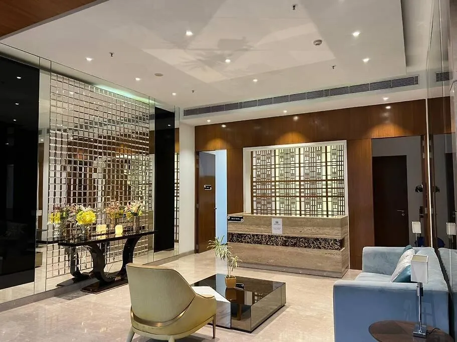 גורגאון Luxury Studios Key8 0*,  הודו